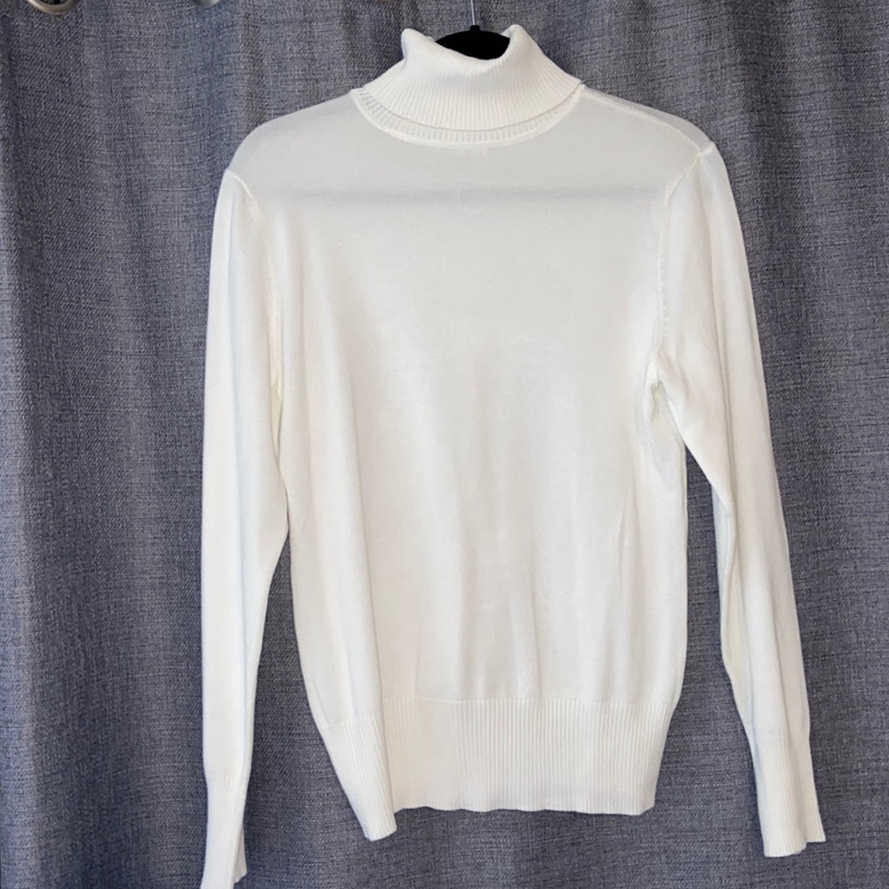 Turtle neck sweater